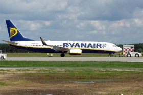 planes.cz - B737-8AS - EI-EBC - Ryanair ( RYR / FR ) - Warsaw