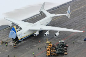 an225-ur-82060-antonov-design-bureau-adb-ostrava-osr-lkmt.jpg