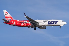 B737 MAX 8 - LOT (LOT/LO)