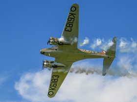 Avro 652A Anson I - Private